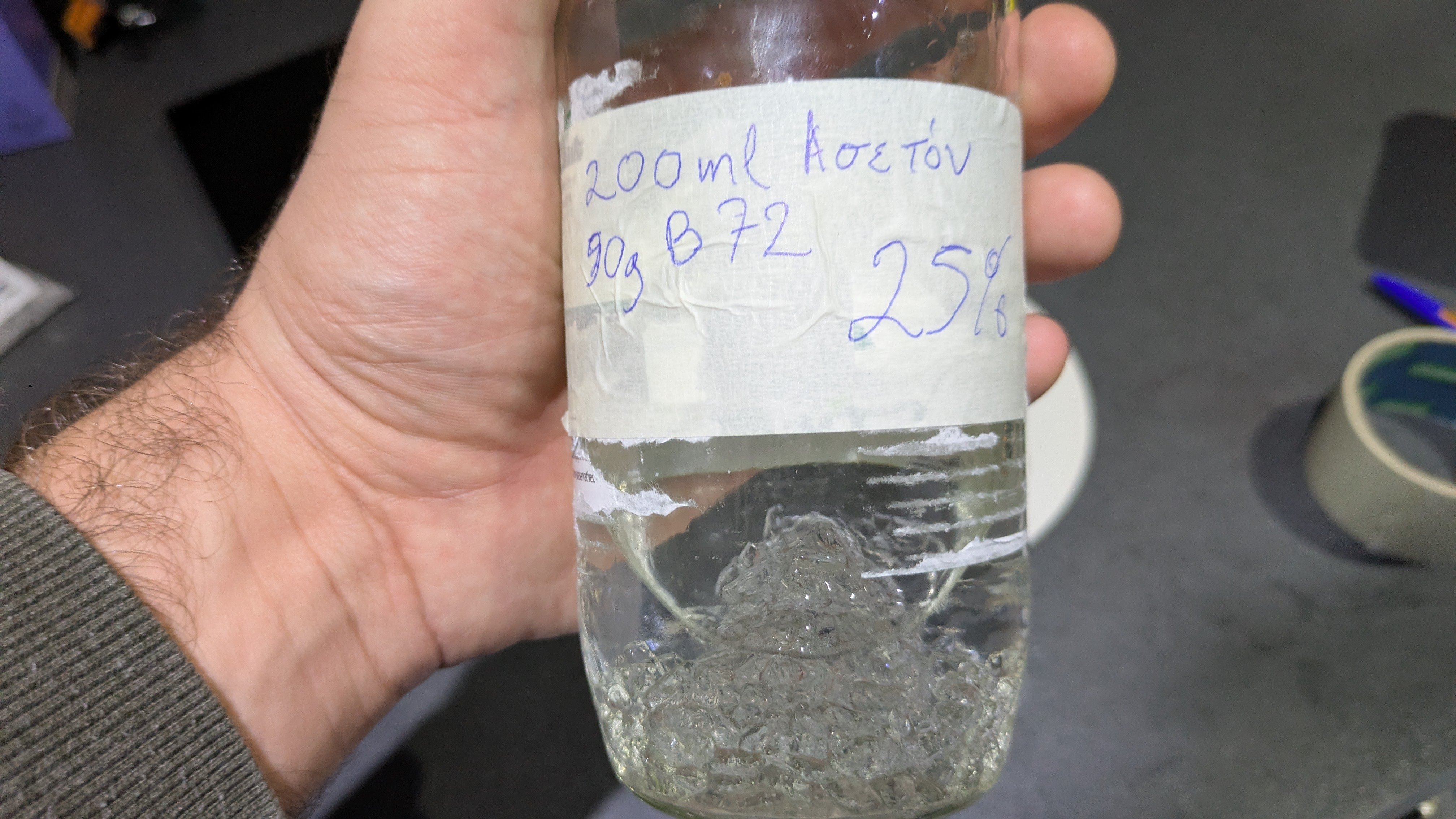 B-72 labeled: 200 ml acetone, 50 g B-72, 25%